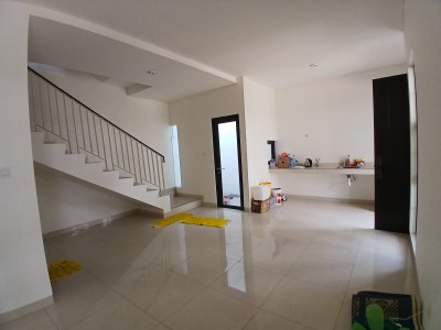 Disewakan rumah attic Maison de Wisteria di Metland Menteng, Jakarta Timur-1