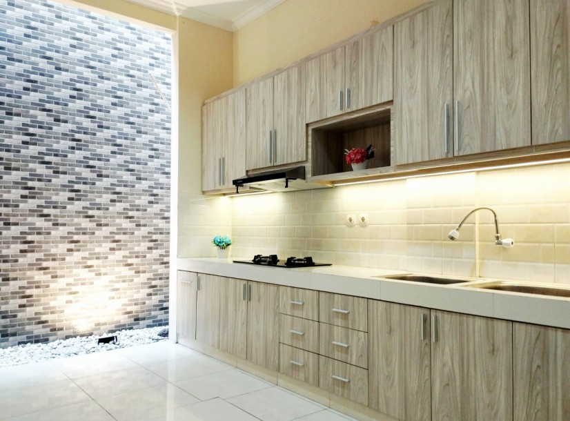 Ruko disewakan di Metland Menteng-2