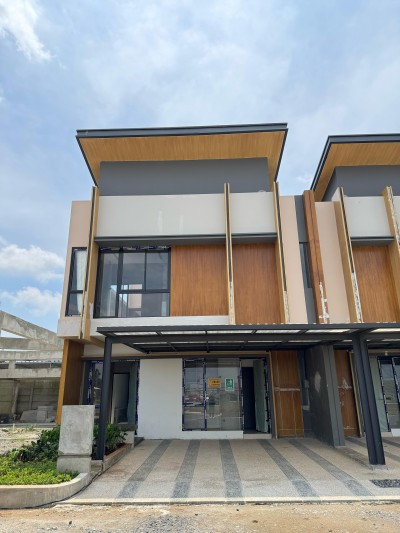 Asthara Skyfront City 8x16