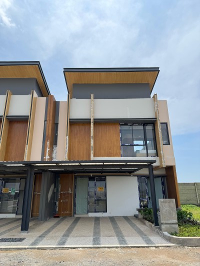 Asthara Skyfront City 8x12