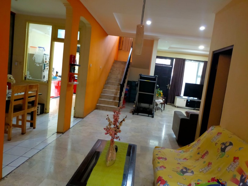 Rumah rapih siap huni di Taman Pulo Indah hadap Boulevard, Penggilingan Jakarta Timur-3