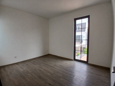 Disewakan rumah attic Maison de Wisteria di Metland Menteng, Jakarta Timur-5