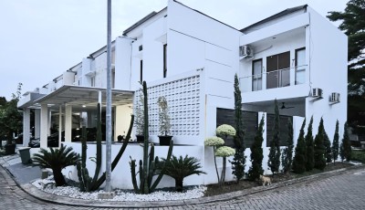 Rumah Mewah Furnish, Ada Kolam Renang Pribadi di Metlend Menteng, Jakarta timur-2