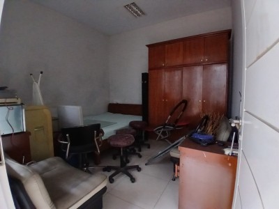 Rumah 2,5 lantai siap huni hadap Boulevard Utama di Metland Menteng, Jakarta Timur-5