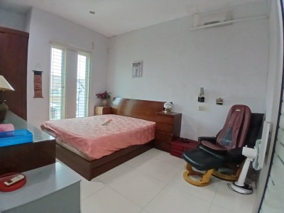 Rumah 2,5 lantai siap huni hadap Boulevard Utama di Metland Menteng, Jakarta Timur-6