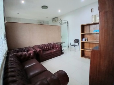 Rumah 2,5 lantai siap huni hadap Boulevard Utama di Metland Menteng, Jakarta Timur-9