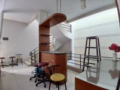 Rumah 2,5 lantai siap huni hadap Boulevard Utama di Metland Menteng, Jakarta Timur-10