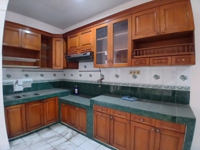 Rumah rapih siap huni 1 lantai di Metland menteng, Jakarta Timur-2