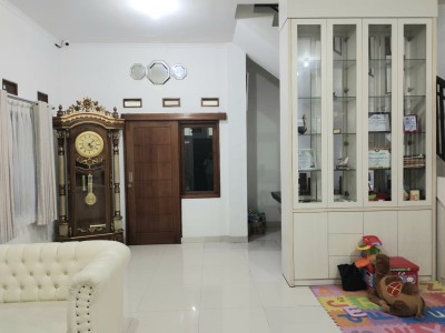 Rumah 2 lantai rapih siap huni di Jakamulya, Bekasi-9