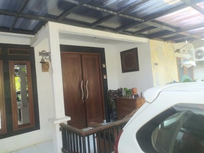 Rumah rapih siap huni di taman sari puri bali, banjar jimbaran bojongsari depok
