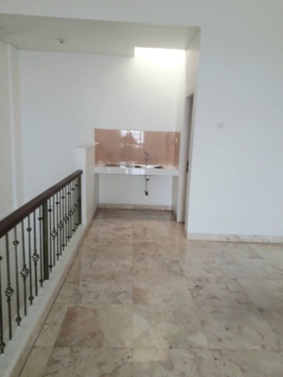 Dijual Ruko siap huni, Lokasi sangat strategis, dekat ke Bintaro dan Jaksel  Ruko Perum PARIS RESIDENCE, Ciputat, Tanger-7