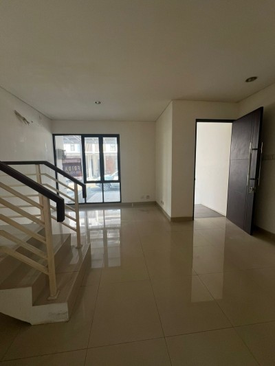DIJUAL RUMAH DI CLUSTER SHINANO JAKARTA GARDEN CITY-1