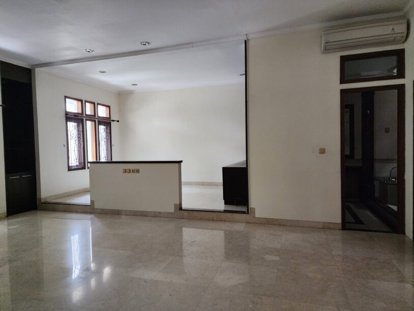Di Sewa Rumah Hoek Dikelapa Gading Kusuma- Jakarta Utara-11